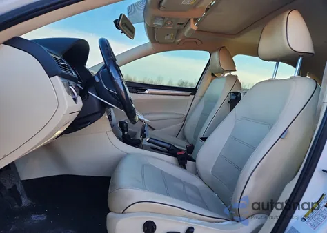 2016 Volkswagen Passat Se from USA, damaged, VIN 1VWBT7A32GC030155